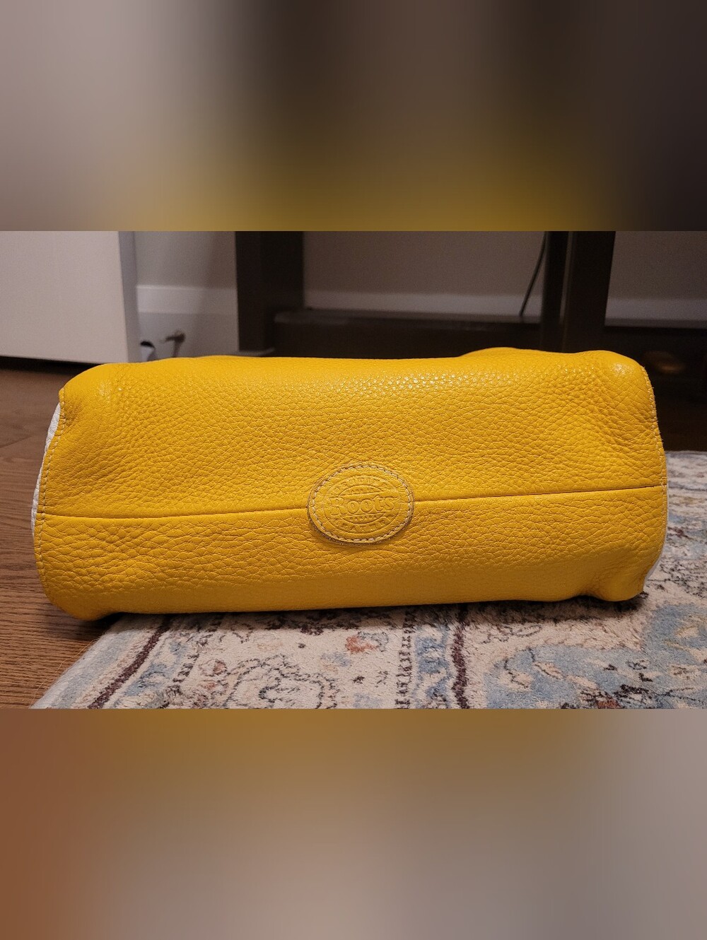 NWOT Roots French leather tote, Yellow/white - Picture 3 of 10